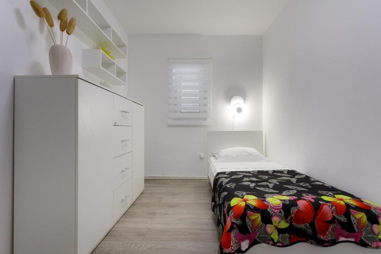 Apartman Laura Krk Town Zewnętrze zdjęcie
